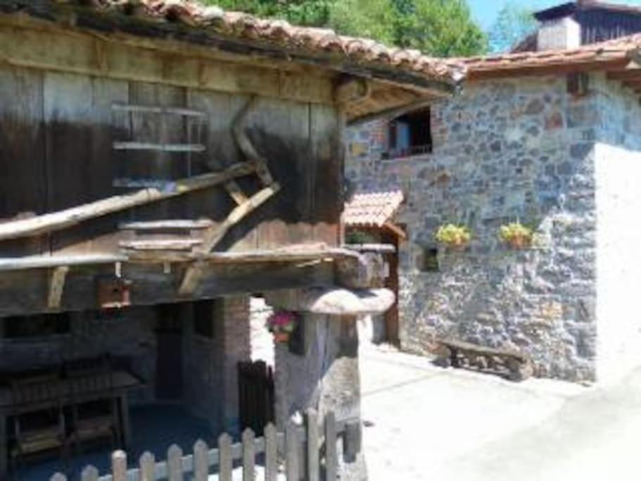 Casa Rural El Cotu En Onís 外观 照片